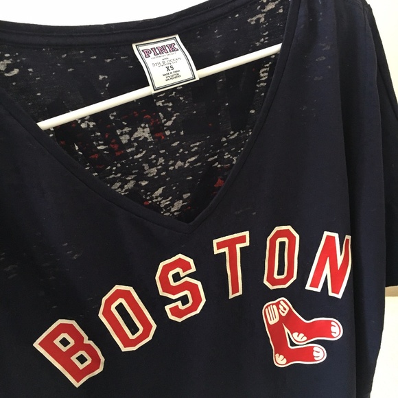 VS PINK Boston Red Sox Cropped Oversized Tee - Picture 9 of 12